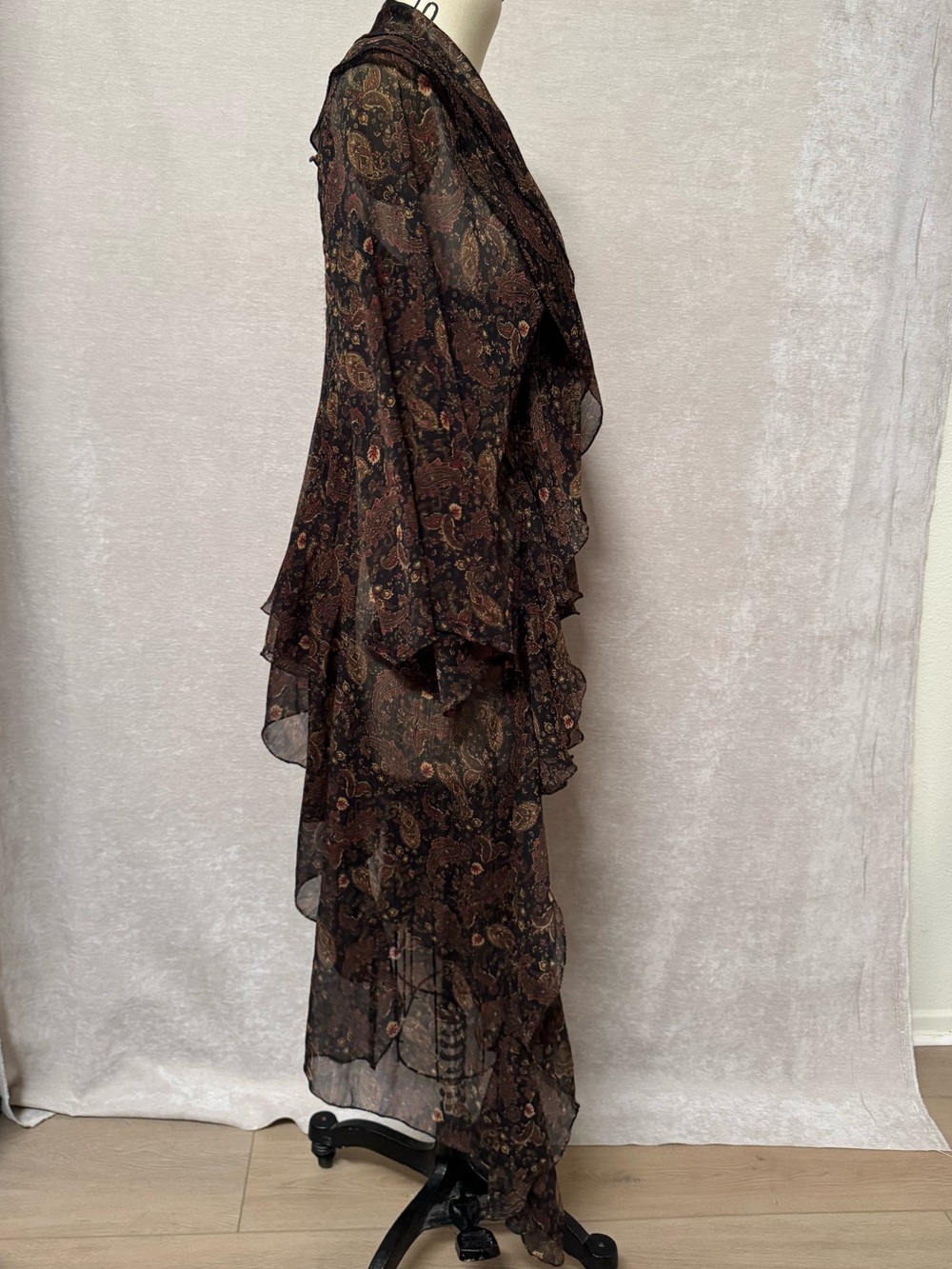 Free People Sheer Brown Paisley Ruffle Duster - Picture 6 of 9